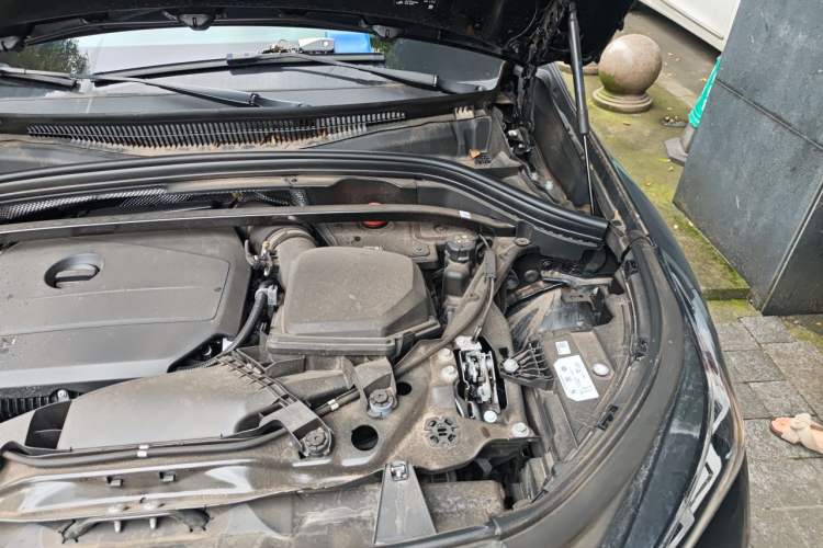 Used BMW X1 2025 Model sDrive25Li X Design Package Engine Bay Left
