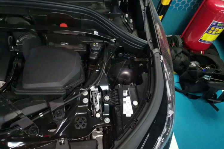 Used BMW X1 2025 Model sDrive25Li X Design Package Engine Bay Left