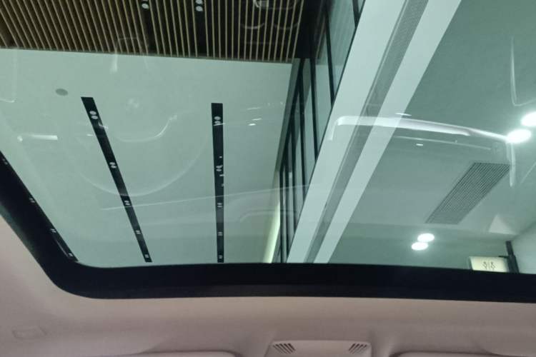 Used BMW X1 2025 Model sDrive25Li X Design Package Headliner