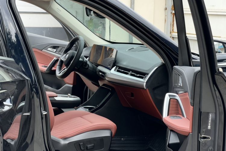 Used BMW X1 2025 Model sDrive25Li M Sport Package Interior 10