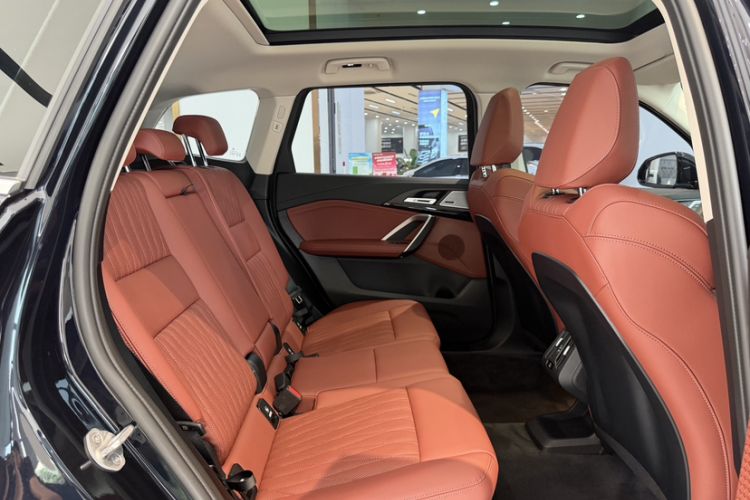 Used BMW X1 2025 Model sDrive25Li X Design Package Interior 4
