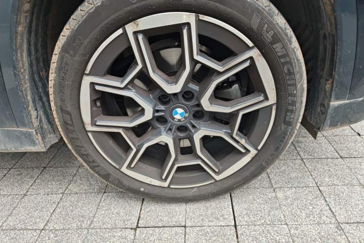 Used BMW X1 2025 Model sDrive25Li X Design Package Right Front Wheel Hub