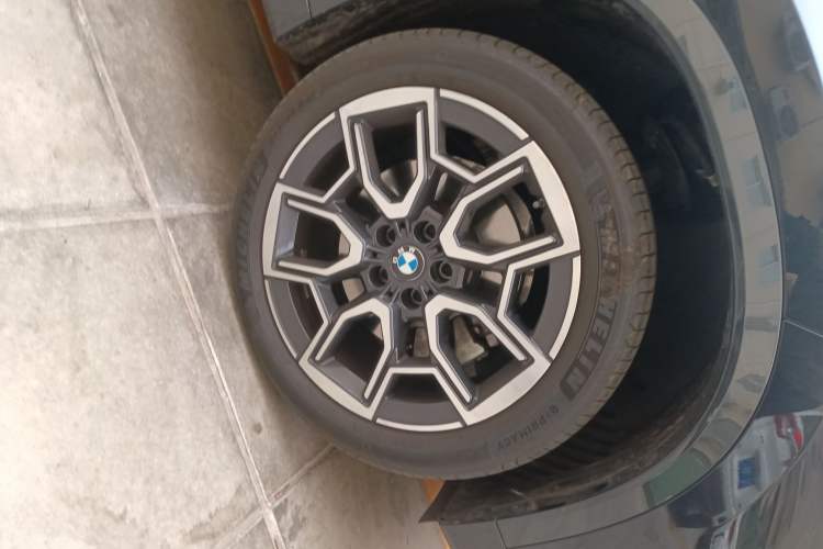 Used BMW X1 2025 Model sDrive25Li X Design Package Right Front Wheel Hub