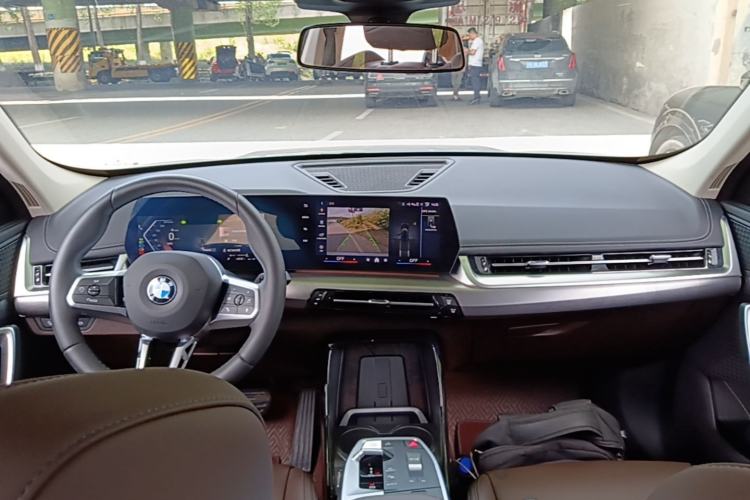 Used BMW X1 2025 Model sDrive25Li M Sport Package Center Console