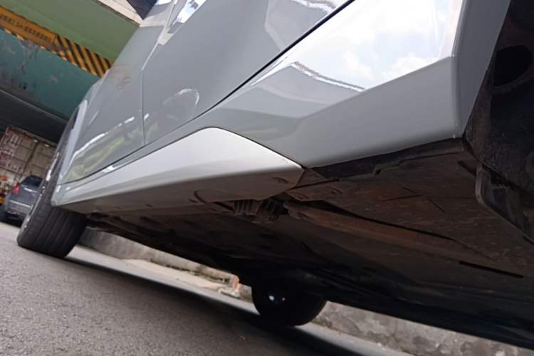 Used BMW X1 2025 Model sDrive25Li M Sport Package Left Side Sill