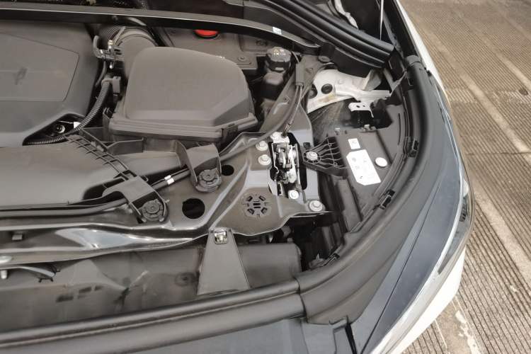 Used BMW X1 2025 Model sDrive25Li X Design Package Engine Bay Left