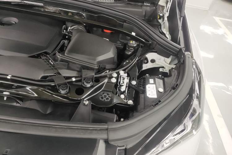 Used BMW X1 2025 Model sDrive25Li X Design Package Engine Bay Left