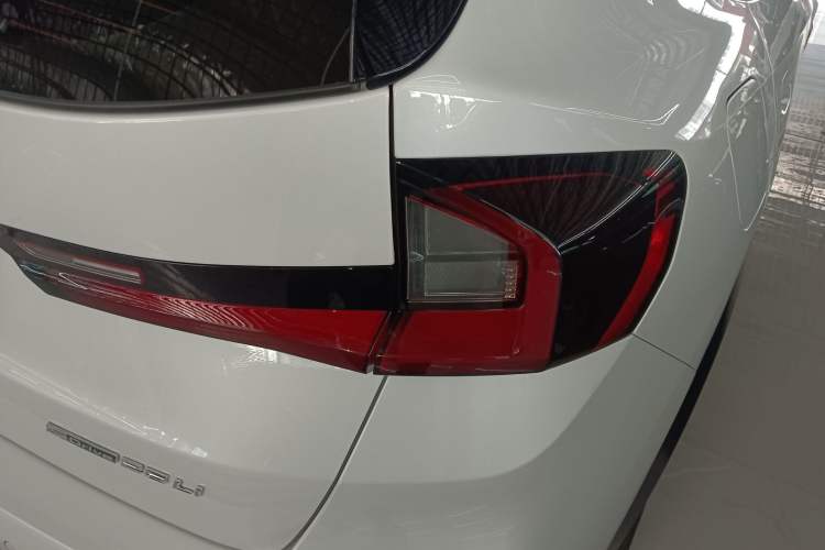 Used BMW X1 2025 Model sDrive25Li X Design Package Exterior 1