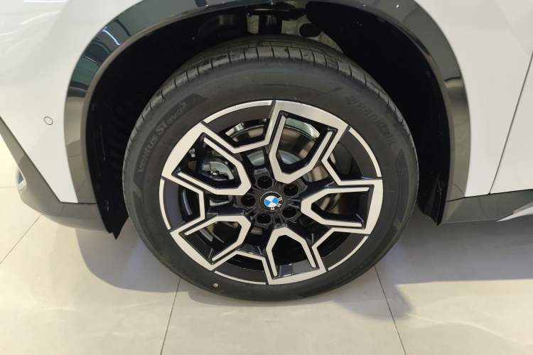 Used BMW X1 2025 Model sDrive25Li X Design Package Exterior 4