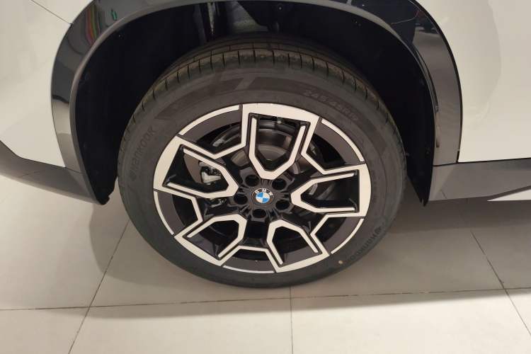 Used BMW X1 2025 Model sDrive25Li X Design Package Exterior 5