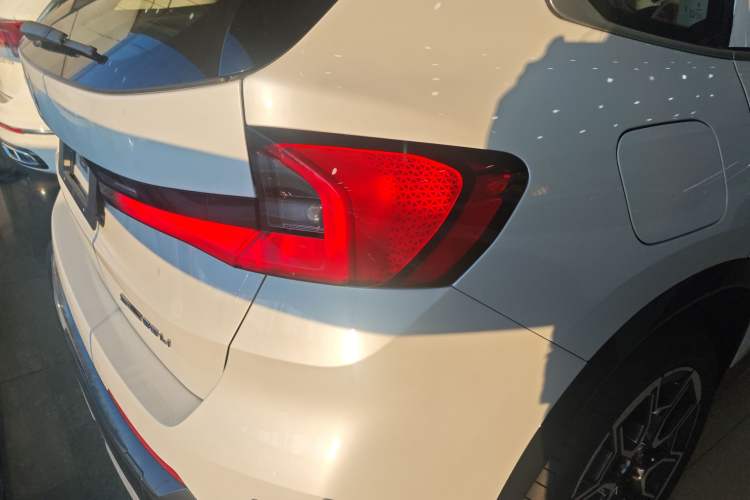 Used BMW X1 2025 Model sDrive25Li X Design Package Exterior 6