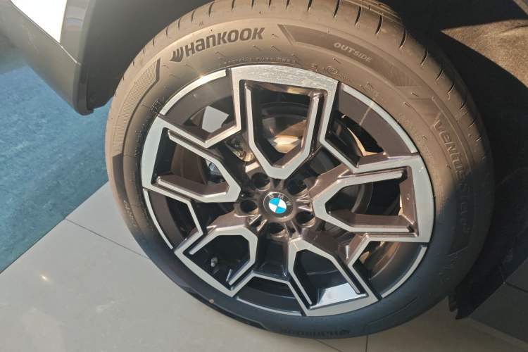 Used BMW X1 2025 Model sDrive25Li X Design Package Exterior 8