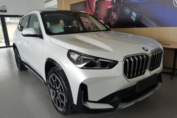Used BMW X1 2025 Model sDrive25Li X Design Package Front Right 45 Deg