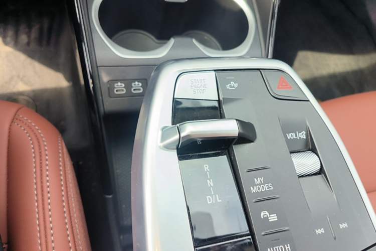 Used BMW X1 2025 Model sDrive25Li X Design Package Gear Lever