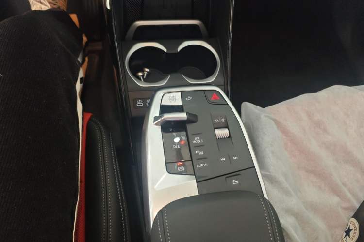 Used BMW X1 2025 Model sDrive25Li X Design Package Gear Lever