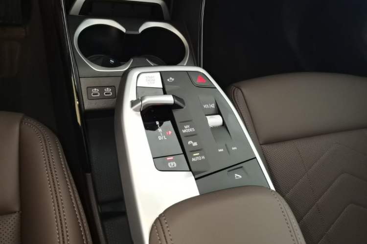 Used BMW X1 2025 Model sDrive25Li X Design Package Gear Lever