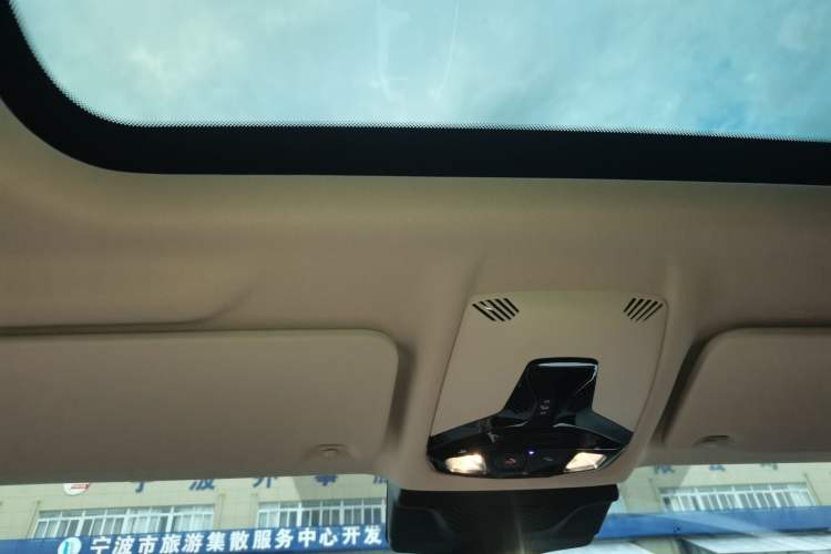 Used BMW X1 2025 Model sDrive25Li X Design Package Headliner
