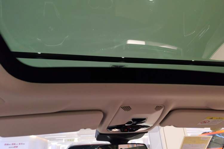 Used BMW X1 2025 Model sDrive25Li X Design Package Headliner