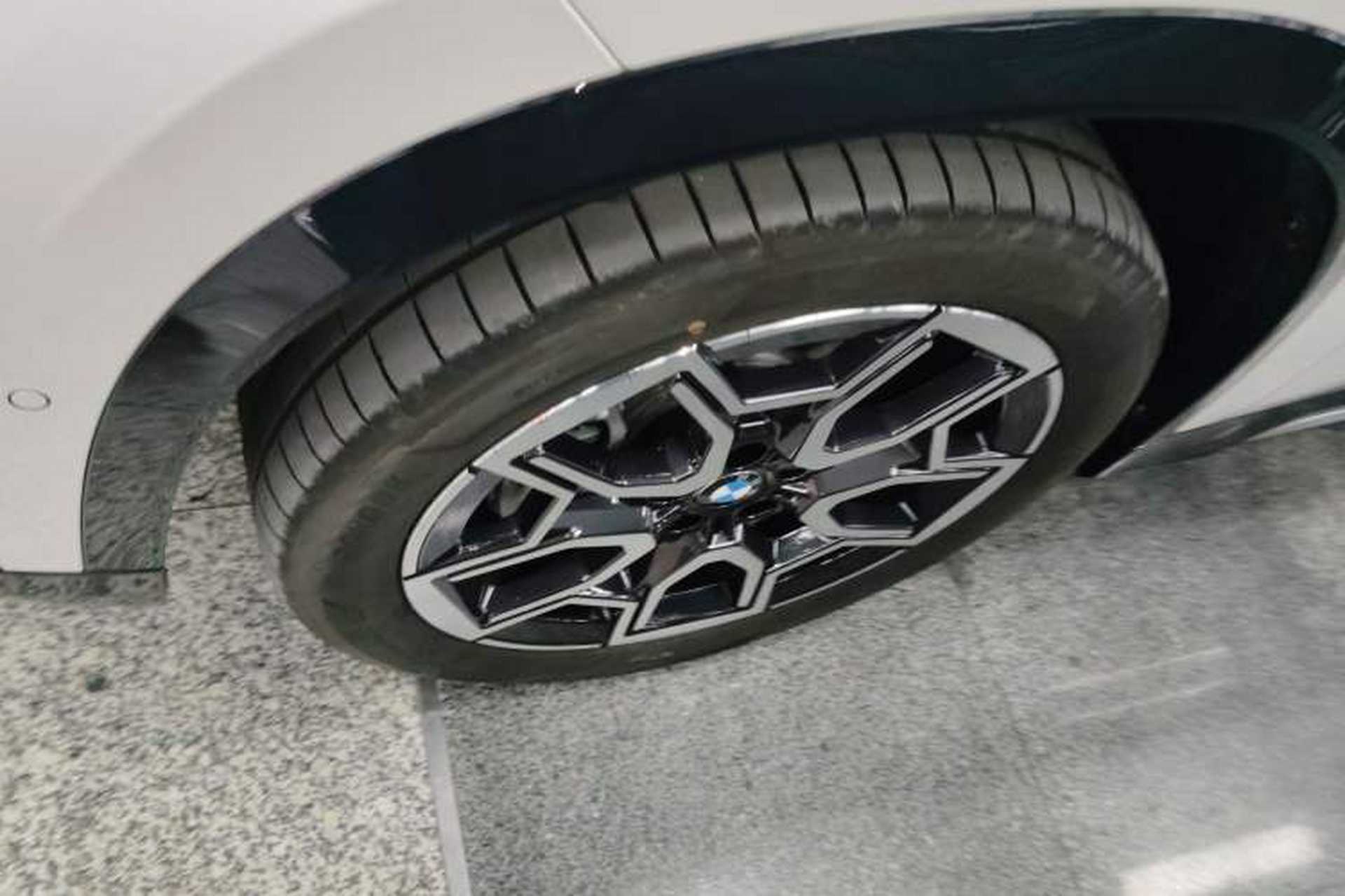 Used BMW X1 2025 Model sDrive25Li X Design Package Left Front Wheel Hub