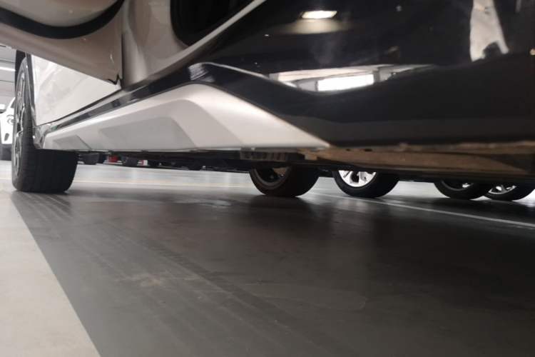 Used BMW X1 2025 Model sDrive25Li X Design Package Left Side Sill