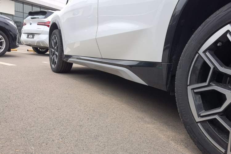 Used BMW X1 2025 Model sDrive25Li X Design Package Left Side Sill