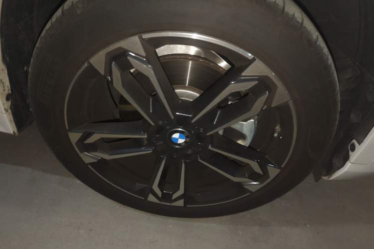 Used BMW X1 2025 Model sDrive25Li M Sport Package Right Front Wheel Hub
