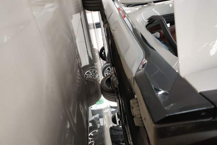Used BMW X1 2025 Model sDrive25Li X Design Package Right Side Sill