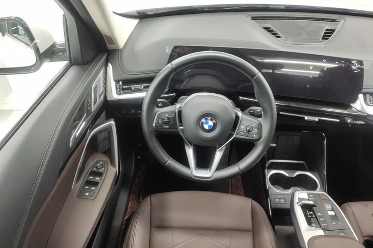 Used BMW X1 2025 Model sDrive25Li X Design Package Steering Wheel