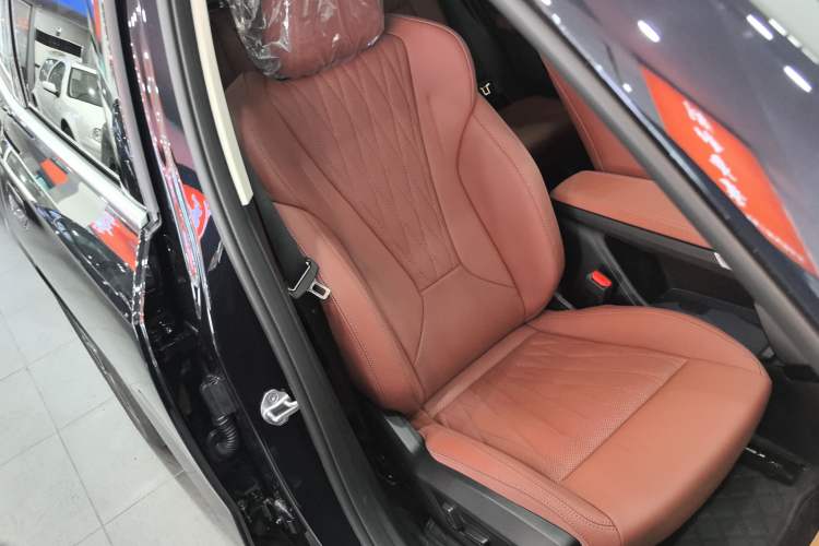 Used BMW X1 2026 Model sDrive25Li X Design Package Right Front Seat
