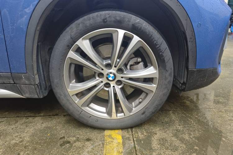 Used BMW X1 New Energy 2020 xDrive30Le Premium Edition Right Front Wheel Hub