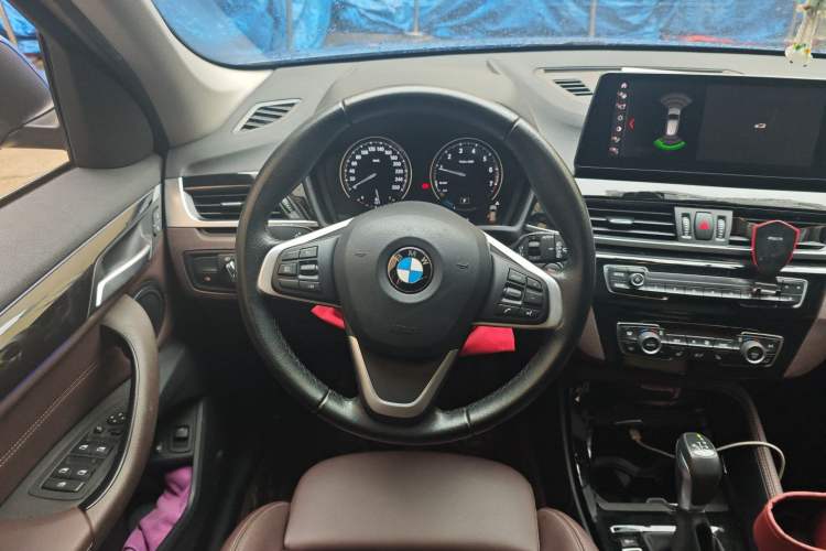 Used BMW X1 New Energy 2020 xDrive30Le Premium Edition Steering Wheel