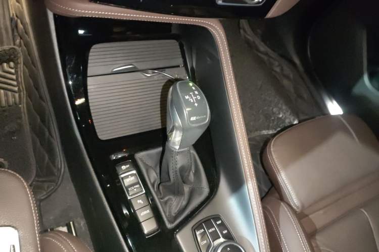 Used BMW X1 New Energy 2019 xDrive25Le Mileage Upgrade Version Gear Lever