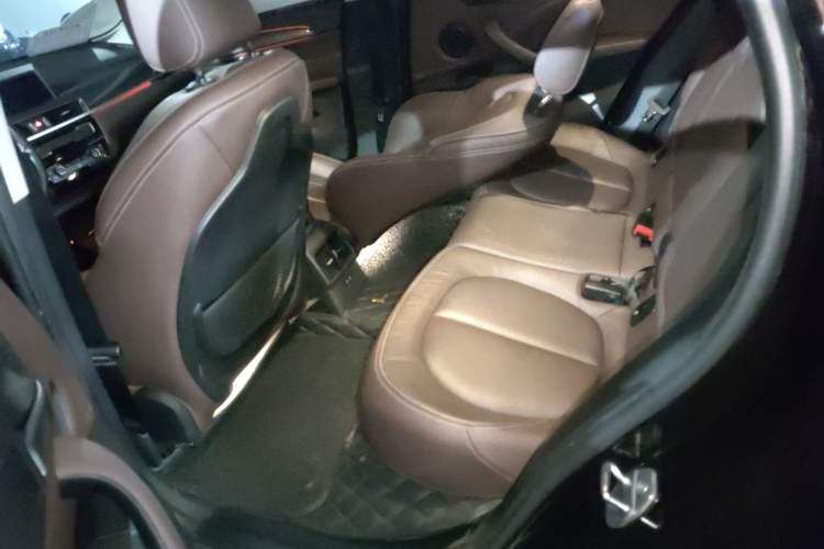 Used BMW X1 New Energy 2019 xDrive25Le Mileage Upgrade Version Left Rear Seat