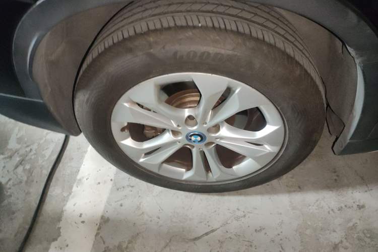 Used BMW X1 New Energy 2019 xDrive25Le Mileage Upgrade Version Right Rear Wheel Hub