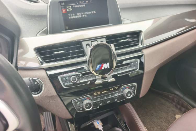 Used BMW X1 New Energy 2017 xDrive25Le Audio And AC Panel