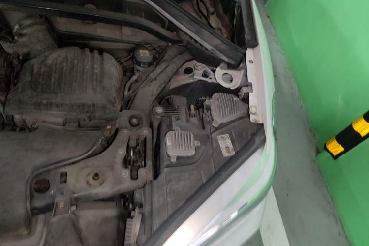 Used BMW X1 New Energy 2017 xDrive25Le Engine Bay Left