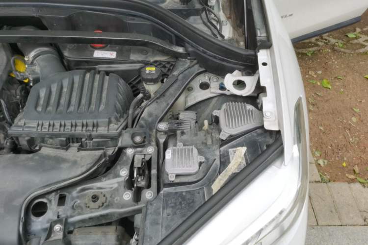 Used BMW X1 New Energy 2017 xDrive25Le Engine Bay Left