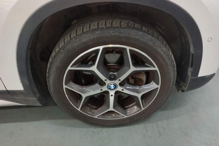 Used BMW X1 New Energy 2017 xDrive25Le Right Rear Wheel Hub