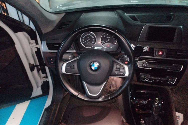 Used BMW X1 New Energy 2017 xDrive25Le Steering Wheel