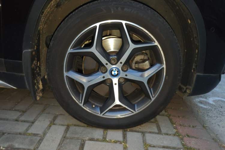 Used BMW X1 New Energy 2018 xDrive25Le Luxury Model Right Front Wheel Hub
