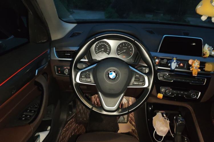 Used BMW X1 New Energy 2018 xDrive25Le Luxury Model Steering Wheel