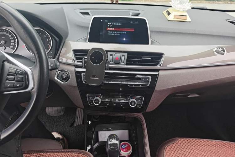 Used BMW X1 New Energy 2018 xDrive25Le Luxury Model Audio And AC Panel