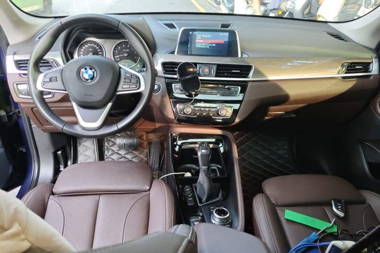 Used BMW X1 New Energy 2018 xDrive25Le Luxury Model Center Console