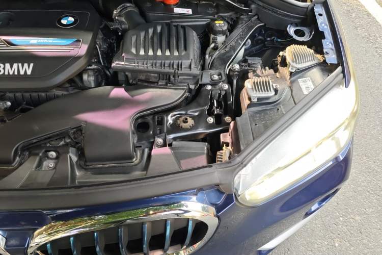 Used BMW X1 New Energy 2018 xDrive25Le Luxury Model Engine Bay Left