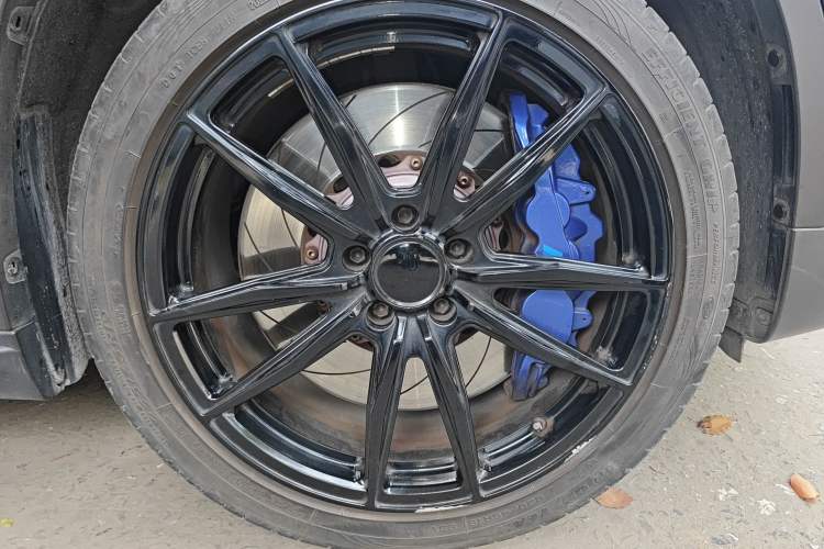 Used BMW X1 New Energy 2018 xDrive25Le Luxury Model Right Front Wheel Hub
