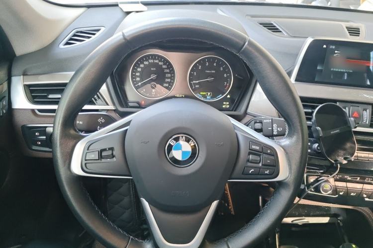 Used BMW X1 New Energy 2018 xDrive25Le Luxury Model Steering Wheel