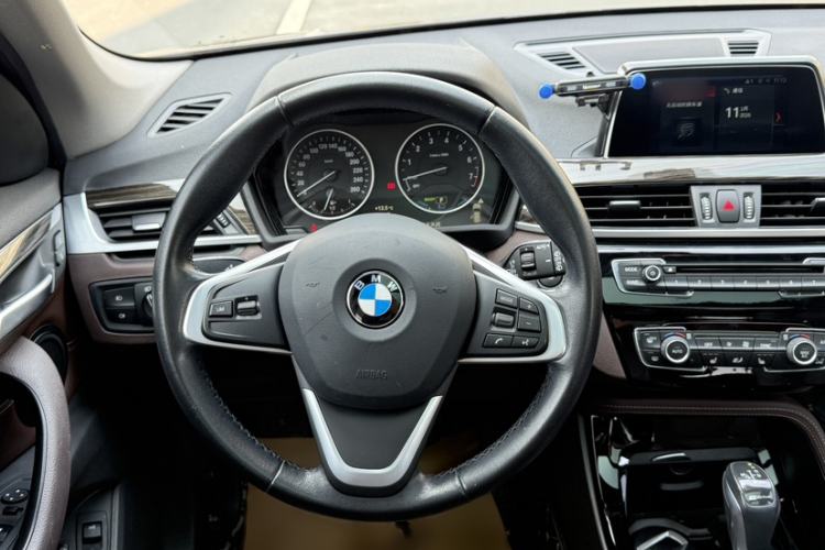 Used BMW X1 New Energy 2018 xDrive25Le Luxury Model Steering Wheel