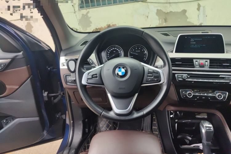 Used BMW X1 New Energy 2018 xDrive25Le Luxury Model Steering Wheel