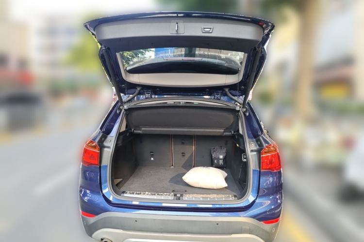 Used BMW X1 New Energy 2018 xDrive25Le Luxury Model Trunk