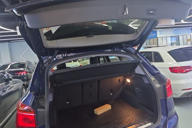 Used BMW X1 New Energy 2018 xDrive25Le Luxury Model Trunk